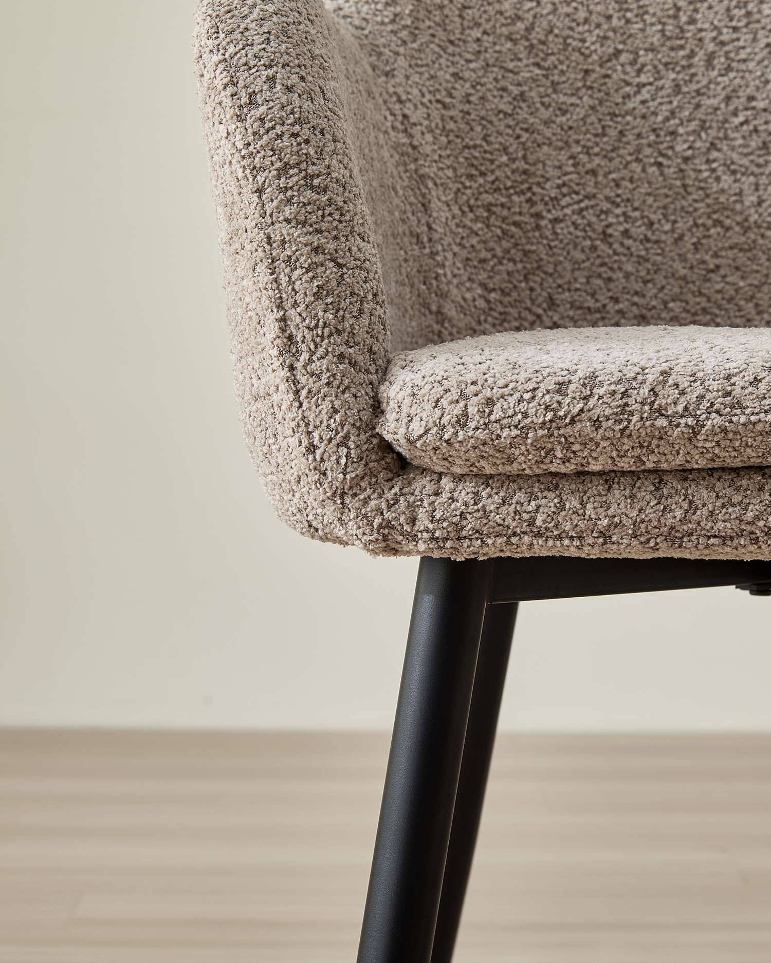 Cadeira de jantar macio estofada Cadeira de jantar macio estofada