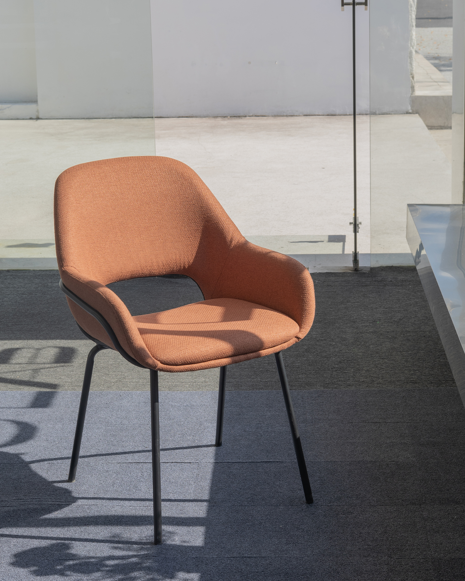 Cadeiras de jantar de base de metal Cadeiras de jantar de base de metal