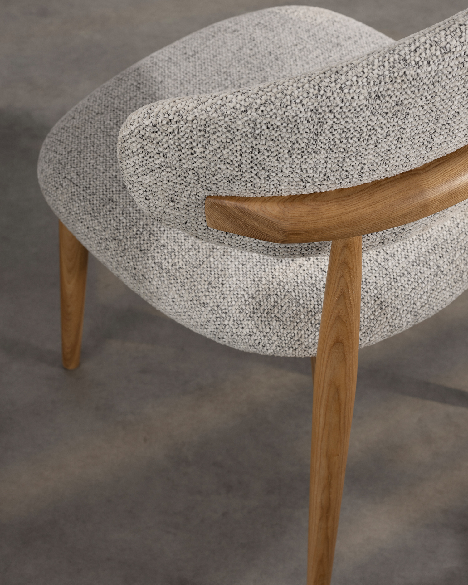 Cadeiras de madeira sólidas estofadas Cadeiras de madeira sólidas estofadas