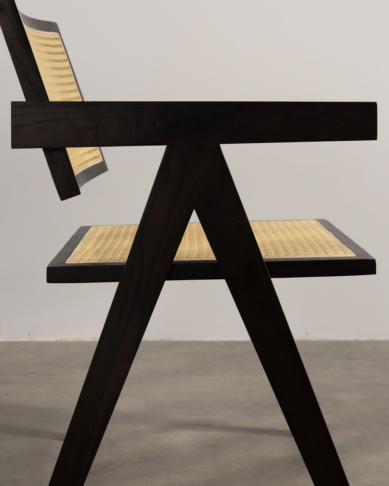 Cadeiras de jantar de madeira minimalista Cadeiras de jantar de madeira minimalista